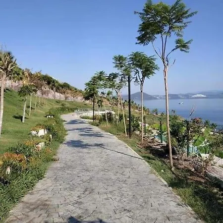 3+1 Duplex With Security, Beach And Nice Seaview