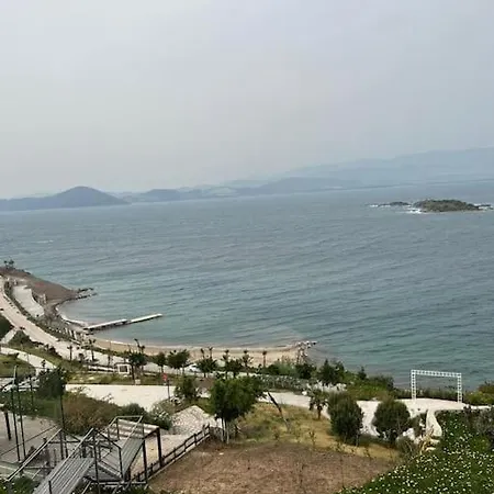 3+1 Duplex With Security, Beach And Nice Seaview *